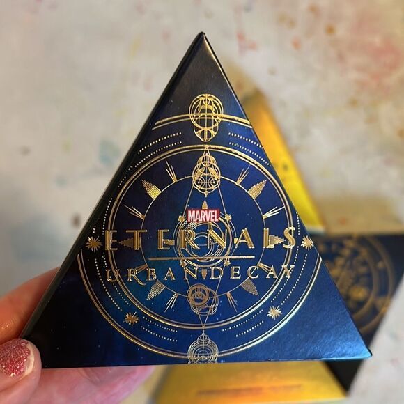 Urban Decay x Marvel Afterglow Highlighter Cuneirune & UNI-Mine - Picture 7 of 7